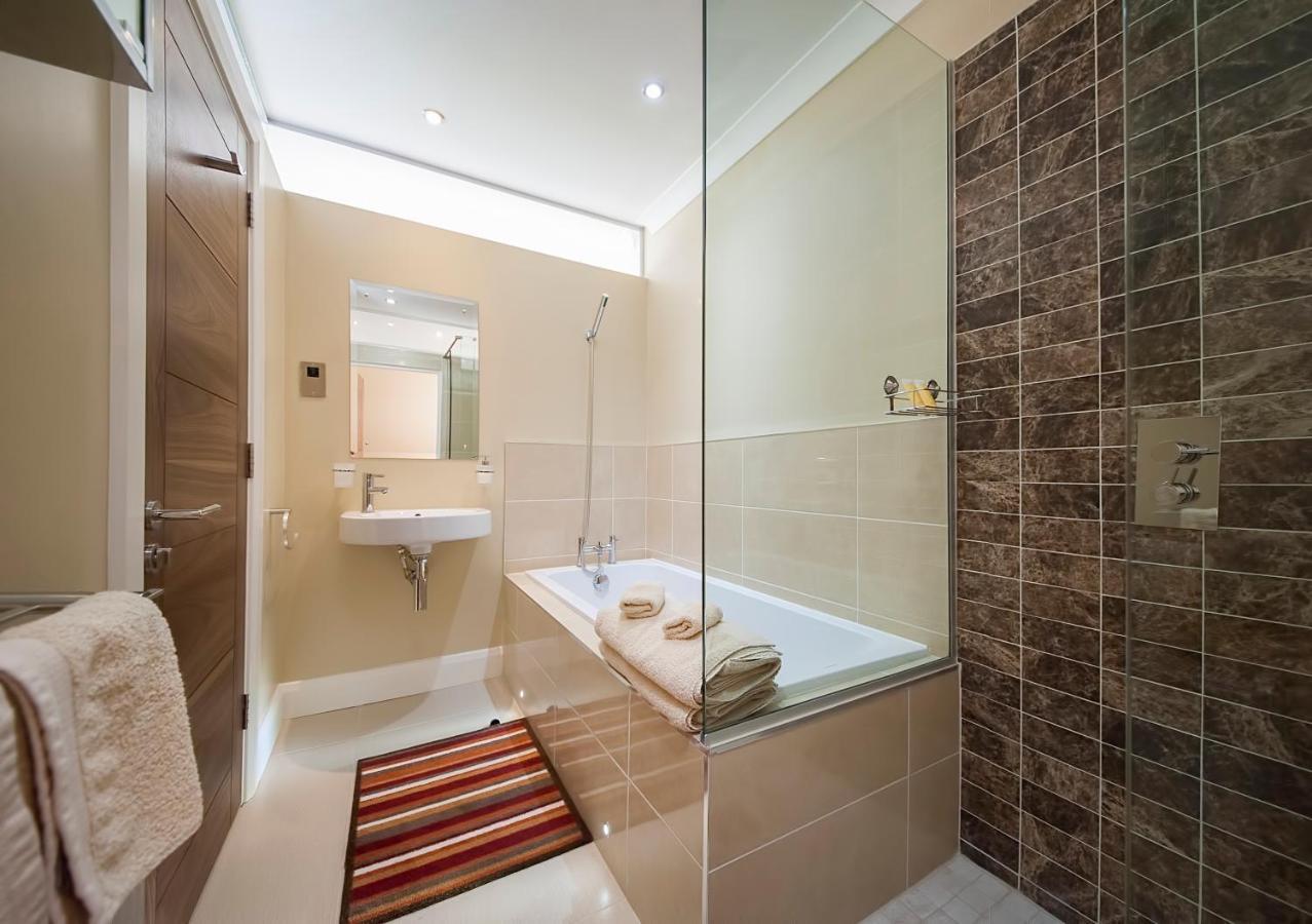 Sea Breeze Lodge B&B Голуэй Экстерьер фото